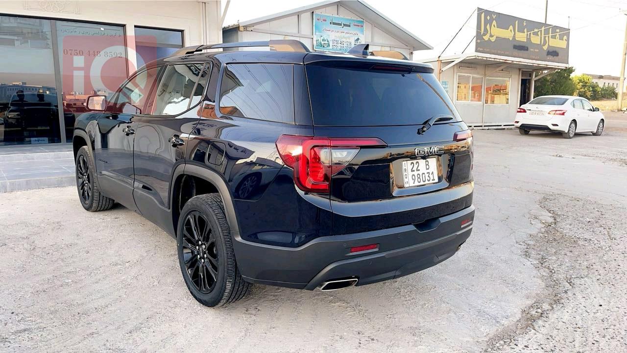 GMC Acadia